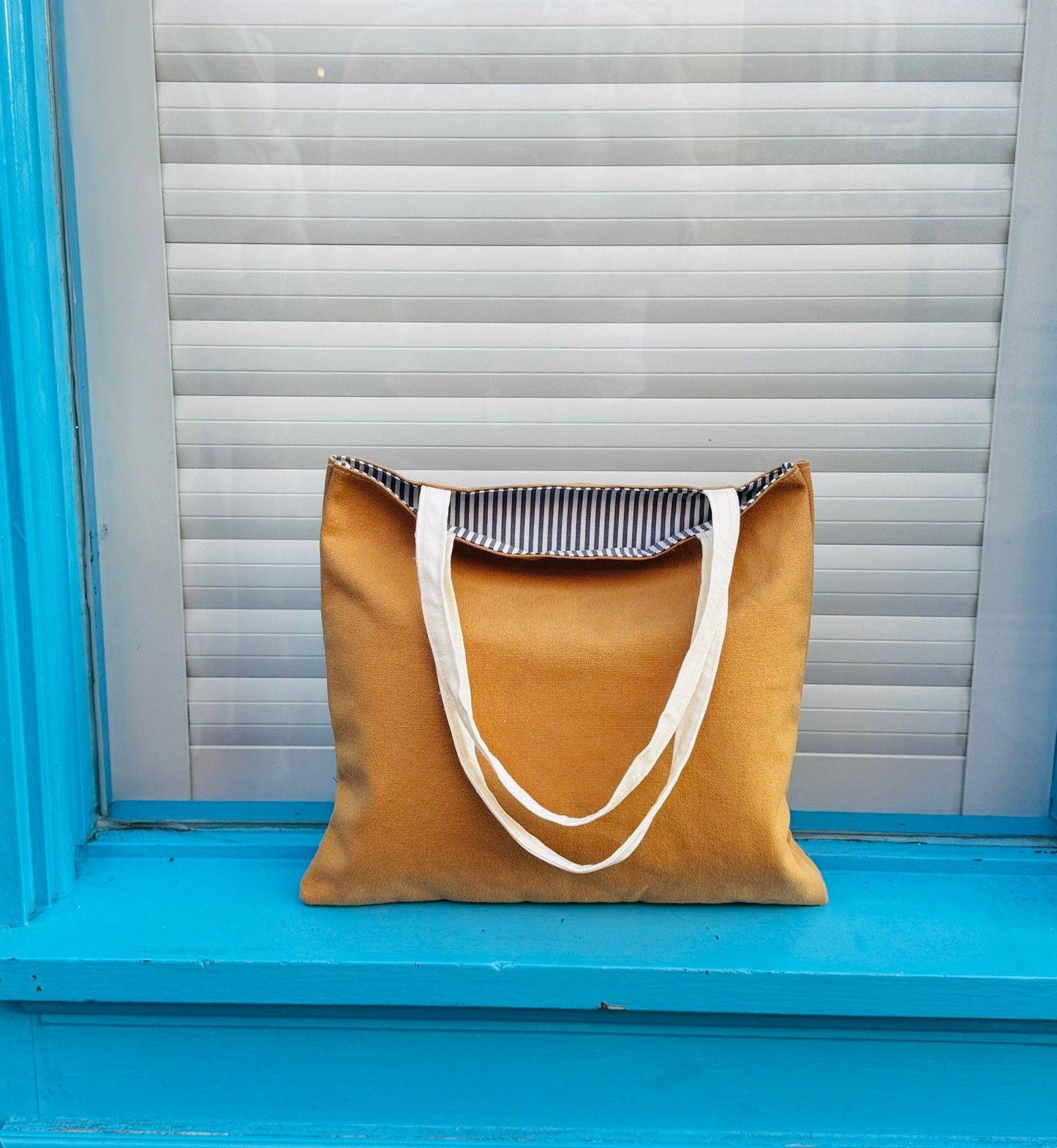 Cappuccino book bag